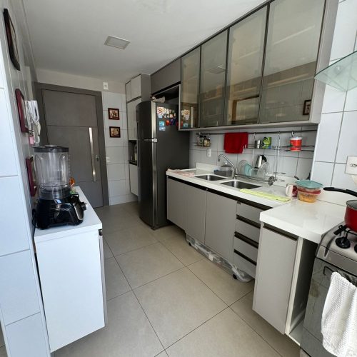 d1aac31c-e947-4732-9146-834b11df9bc5